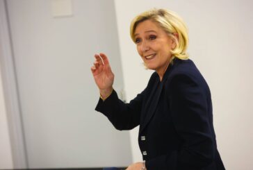 Francia, la destra al 34%. Le Pen "Blocco Macron quasi cancellato"
