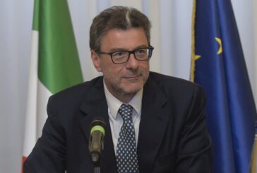 Giorgetti "Per diminuire debito non serve una manovra lacrime e sangue"