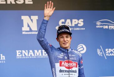 Doppietta di Philipsen al Tour, Pogacar resta maglia gialla
