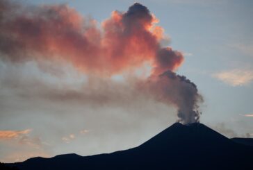 Esaurita fontana di lava sull'Etna, verso graduale riapertura aeroporto Catania