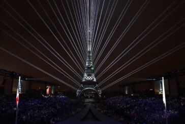 Show sulla Senna e gran finale al Trocadero, è l'ora di Parigi