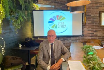Pacciani a Sena Civitas: “Servirebbero garbo, buona creanza e dignità”