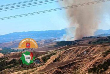Incendio di Celle sul Rigo: proseguite nella notte le operazioni di bonifica