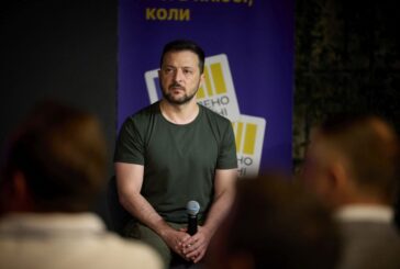 Zelensky "Avanziamo a Kursk, 74 comunità sotto il nostro controllo"
