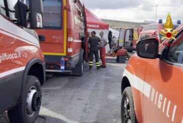Naufragio nel Palermitano, vigili del fuoco recuperano 4 corpi