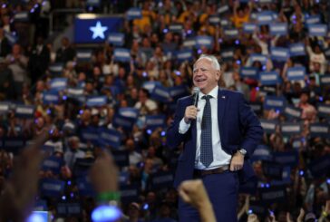 Usa, Walz accetta candidatura a vicepresidente "Con Harris vinciamo"