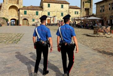 Tentata estorsione aggravata e danneggiamento all’ex datore di lavoro: un arresto