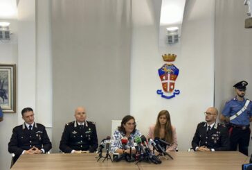 Omicidio Paderno Dugnano, ragazzo ha confessato subito. Non c'è movente