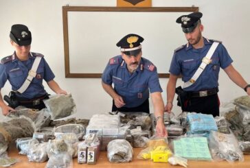 Roma, arrestato 31enne trovato con 98,5 kg di droga in casa