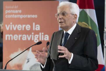 Mattarella ai giovani "Pensare è un esercizio di cittadinanza"