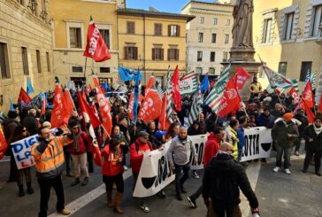 Sindacati: “Beko: impossibile un accordo senza impegno che escluda i licenziamenti”