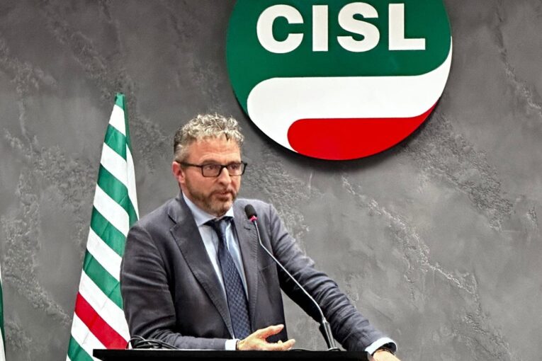 I lavoratori entrano nella gestione delle imprese. La proposta della Cisl è legge