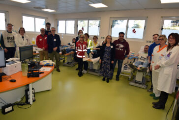 Donazione di sangue di alcuni lavoratori della Beko