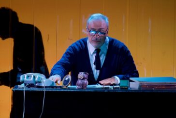 “Non è vero ma ci credo”, Enzo De Caro porta a Siena il genio di Peppino De Filippo