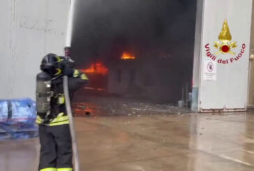 Incendio in un cantiere nautico a Olbia