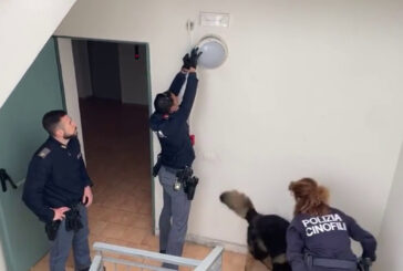 Catania, sequestrata marijuana nascosta in una plafoniera