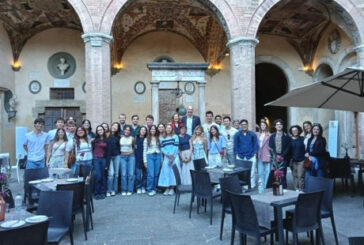 Studenti e docenti di Yale e Tulane in visita ad Unisi