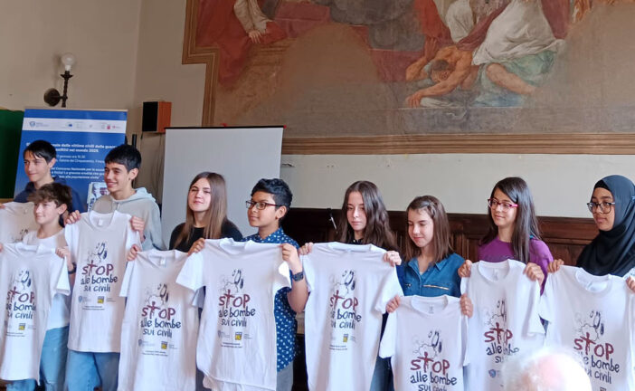Tre alunni di Siena vincono il concorso “La paura: hai paura della guerra?”
