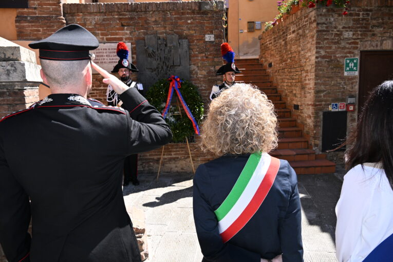 A 35 anni dall’eccidio Siena non dimentica i Carabinieri Forziero e Campanile