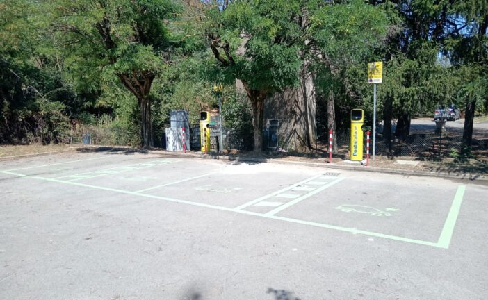 Poste Italiane installa anche a Siena colonnine di ricarica elettrica