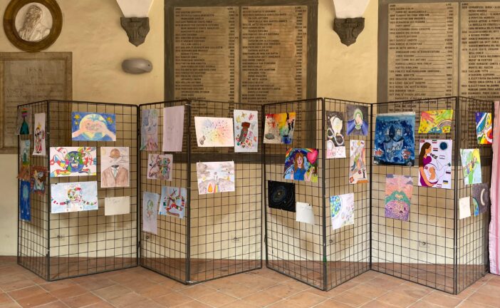 ‘Un poster per la pace’, le opere degli studenti in mostra al Campansi 