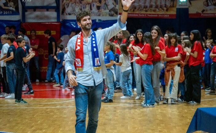Gianmarco Olleia dice addio al basket giocato