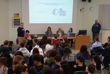 Professioni sanitarie: l’orientamento fa tappa nelle scuole senesi