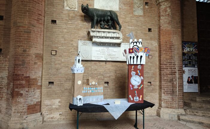 Sòna, sòna campanella: in mostra gli elaborati delle scuole