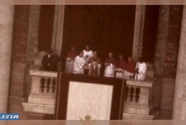Le prime immagini di Papa Leone XIV dall'elicottero della Polizia