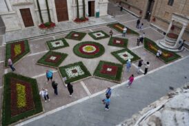 Prosegue “Pienza e i fiori”, fine settimana con la mostra-mercato
