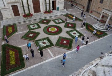 Prosegue “Pienza e i fiori”, fine settimana con la mostra-mercato