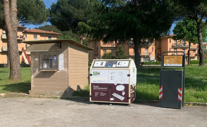 Rapolano: collocati due raccoglitori per i RAEE, Rifiuti Elettrici ed Elettronici