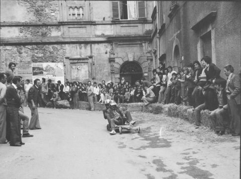 Alla Rocca Aldobrandesca la “Mostra dei Manifesti Pianesi degli anni ’70″