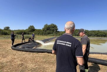 Dieci manichette per idrovora donate dalla Protezione civile ai Vigili del fuoco