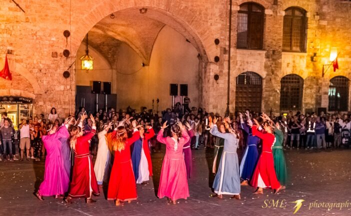 A San Gimignano tornano le Ferie delle Messi: storia, arte e spettacolo nel Medioevo
