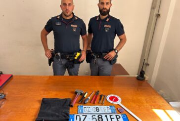 La Polizia arresta un uomo in flagranza di reato per furto aggravato