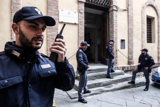 Minorenne sottoposto a misure cautelari per reati predatori