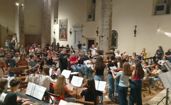 Carmina Burana e voci bianche in piazza del Campo