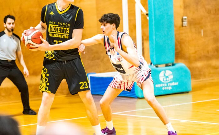 La Virtus punta forte sull’ala piccola Rocco Bartelloni