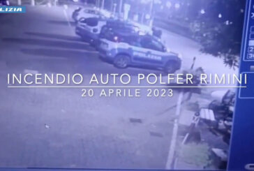 Incendio di due auto della Polfer di Rimini, perquisiti 15 anarchici