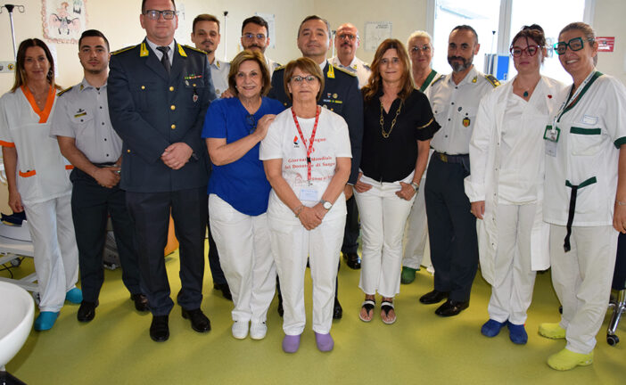 Donazione di sangue di gruppo della GdF di Siena