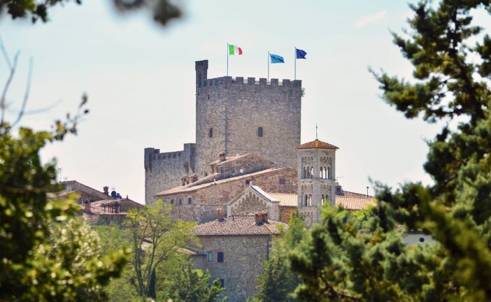 Castellina: l’estate entra nel vivo con un doppio appuntamento tra gusto e musica
