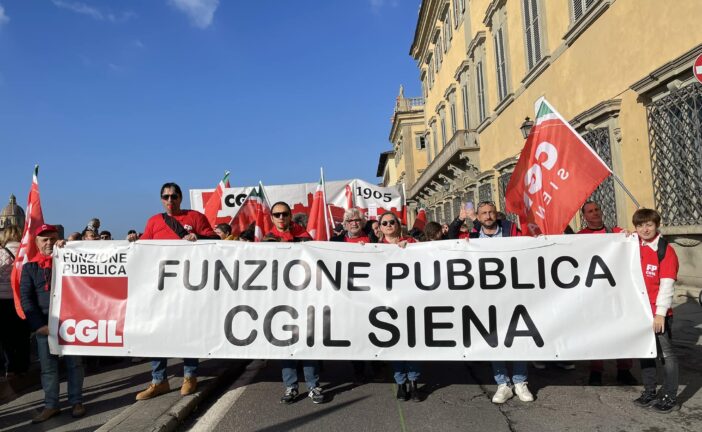 FP CGIL al Comune di Siena: “Guardare fuori per non vedere dentro”