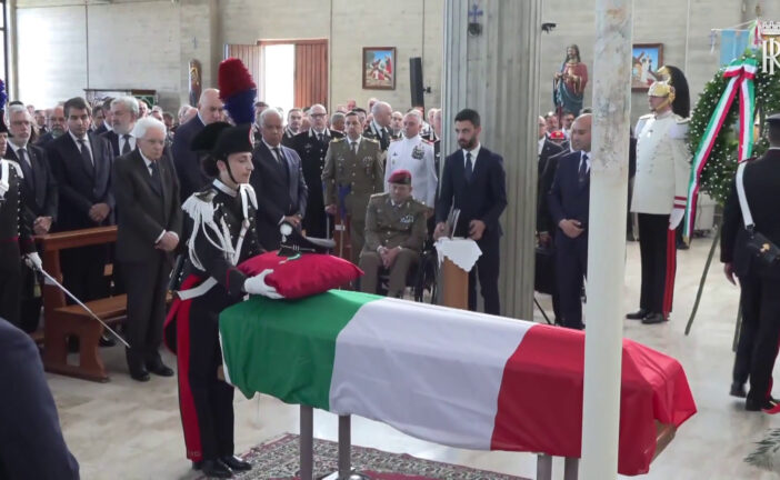 Carabinieri, Mattarella ai funerali del brigadiere capo Legrottaglie