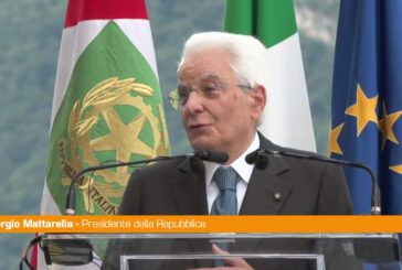 Mattarella "Con guerre ritornano ombre di periodi oscuri del passato"