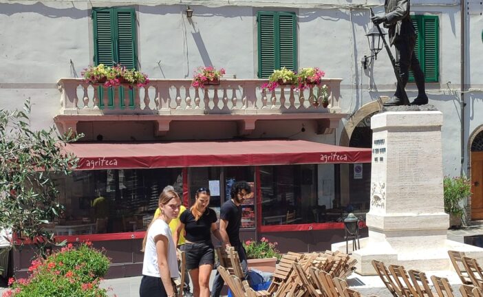 Ci sono anche gli studenti dietro le quinte del Radicondoli Festival