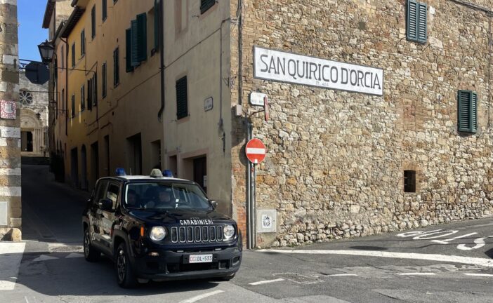 Si fingono Carabinieri per truffare gli anziani: quelli veri li individuano