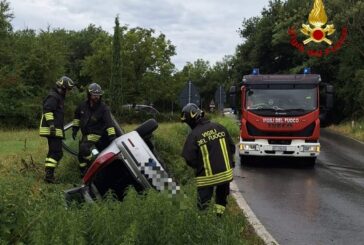 Ferita una donna finita con l’auto nel fosso sulla Chiantigiana