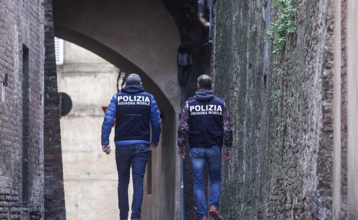 Arrestato dalla Polizia in flagranza un 39enne che aveva appena raggirato un anziano