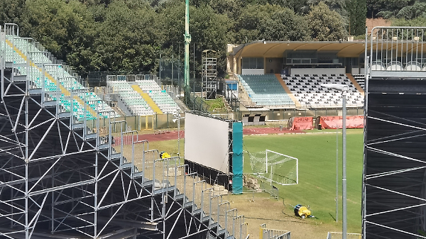 Cinema allo stadio: si comincia